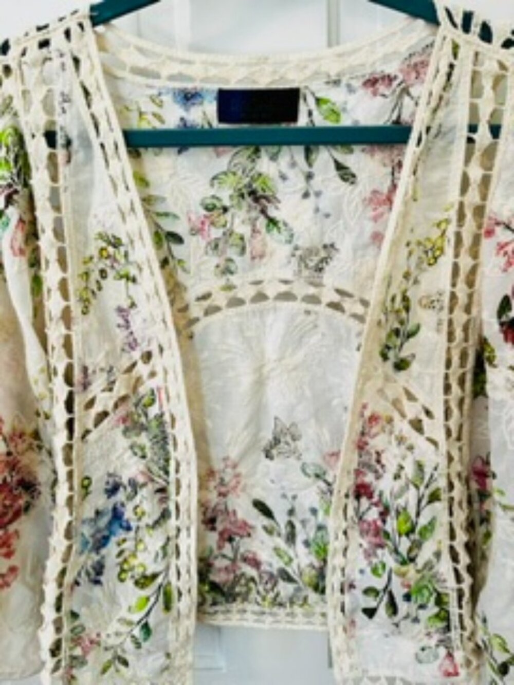 RACHEL Rachel Roy Kimono Embroidered Cropped Shawl, One Size